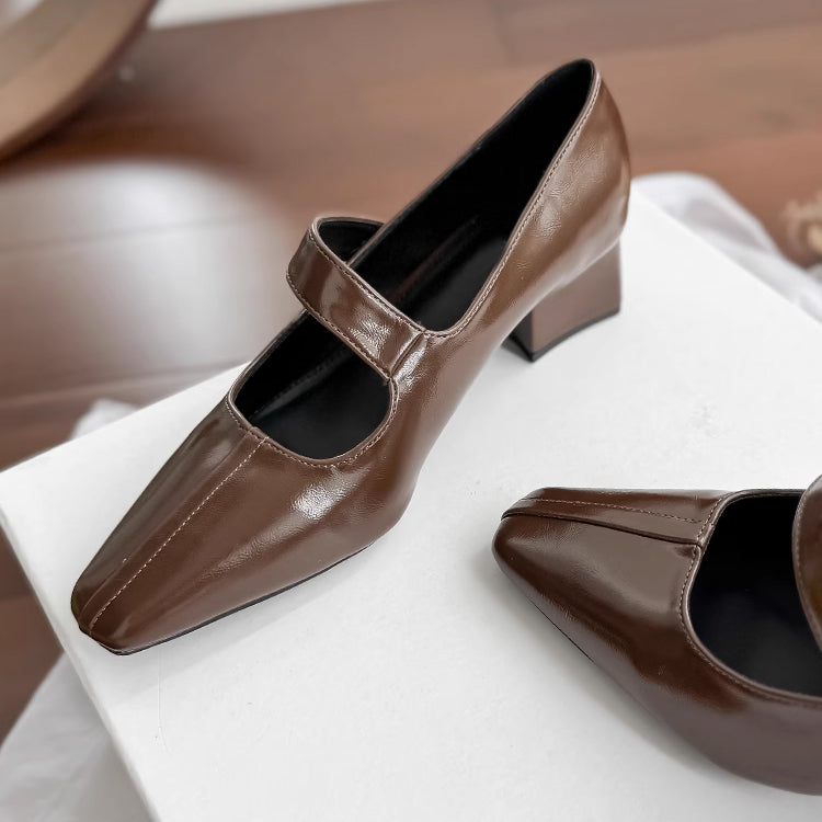 Mary Jane Pumps with 7cm Heels, Straps, and Chunky Heels, Easy to Wear for Commuting 