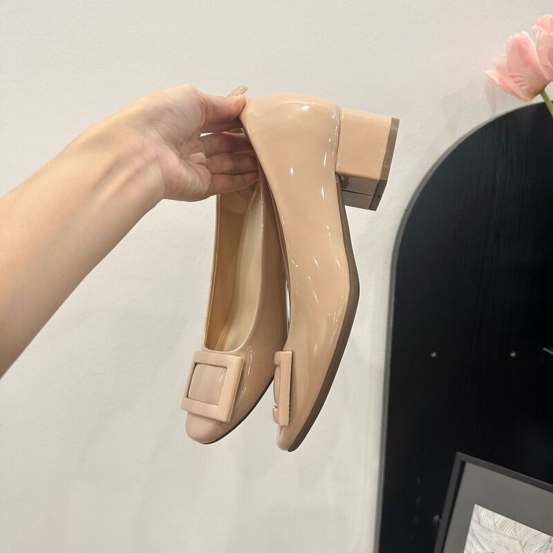 [Highly reviewed] Buckle pumps, patent leather pumps, heels, comfortable to wear 